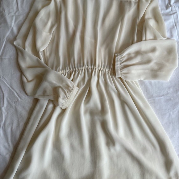 Top Shop cream colour short dress. Size: 8 - Picture 3 of 3
